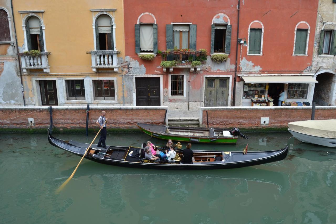 Suite In Venice Ai Carmini Экстерьер фото
